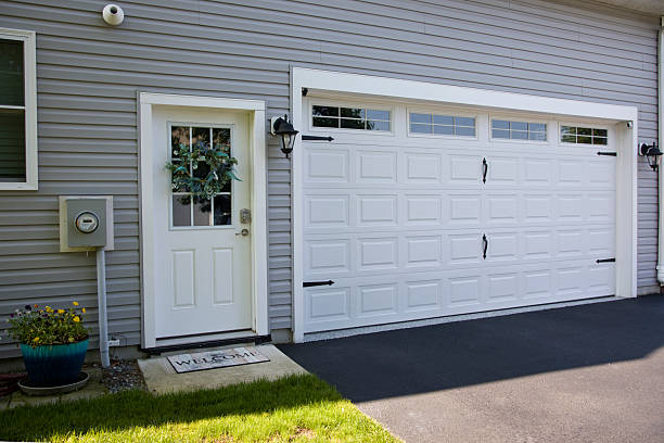 24/7 Emergency Garage Door Roller Replacement experts in Redfield, AR
