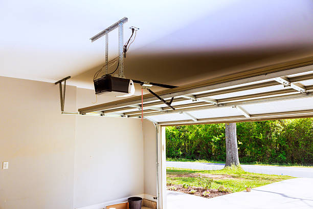 Top rated local Garage Door Roller Replacement specialists in Redfield, AR